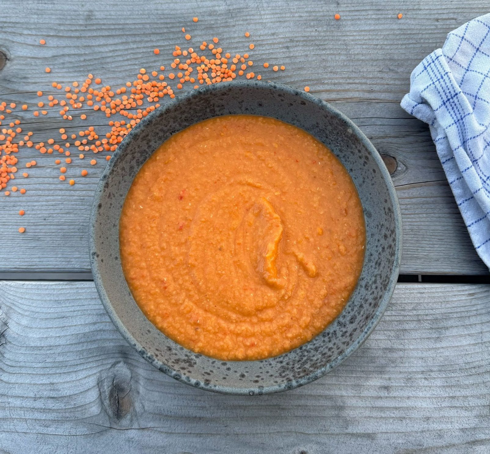 Red lentil soup with vegetables
